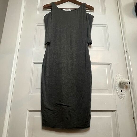 Bailey 44 Cold Shoulder Body Forming Dress 3/4 Sleeve - Picture 2 of 9
